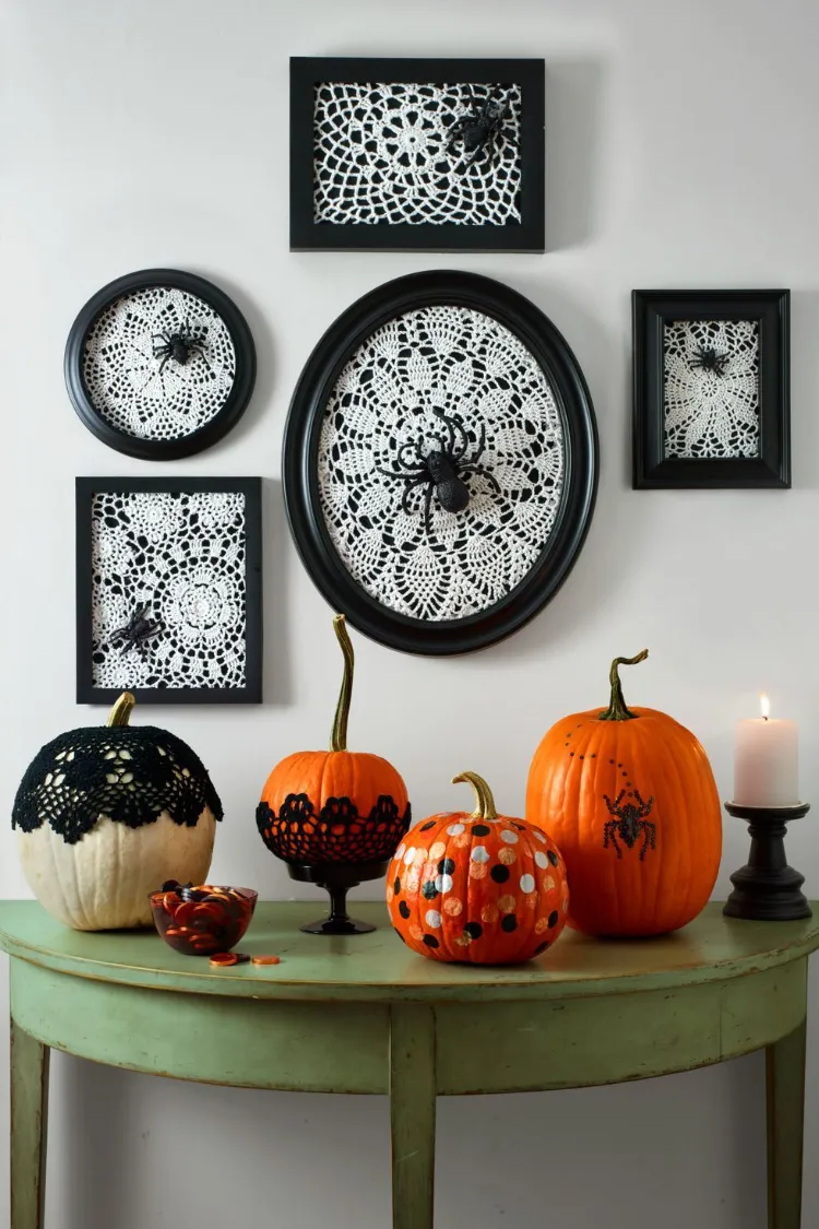 Kürbisdeko Halloween Ideen Wohnung dekorieren im Herbst