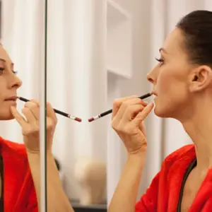 Make-up Fehler die älter machen welcher Lippenstift macht jünger