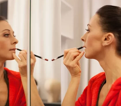 Make-up Fehler die älter machen welcher Lippenstift macht jünger