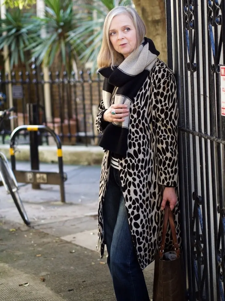 Mantel mit Leoparden Muster Modetrend für Damen ab 50