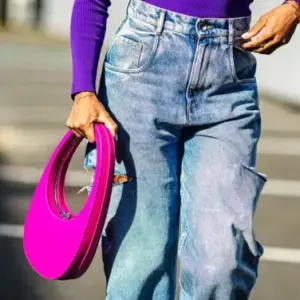 Mode für kleine Frauen - Die richtige Jeans und Hose wählen