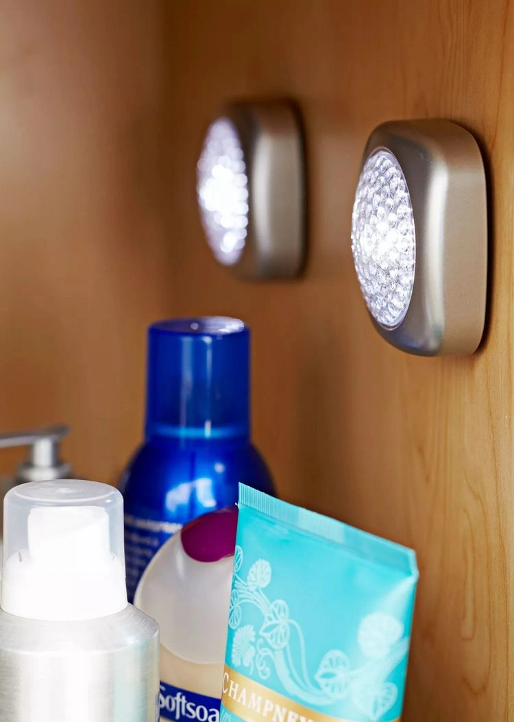 Unterschrank im Badezimmer und in der Küche - Beleuchtung hinzufügen