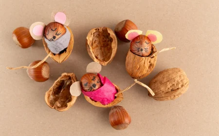Mit Haselnüssen basteln - Schlafende Mäuse in Walnussschalen