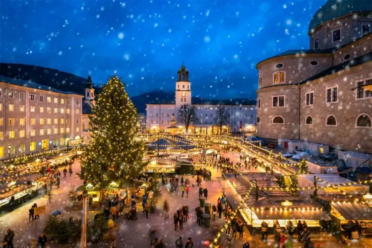 Christkindlmarkt in Salzburg, Österreich mit Weltkulturerbe und historischem Flair