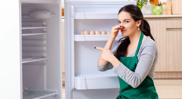 Gerüche im Kühlschrank mit Hausmitteln entfernen - Natron