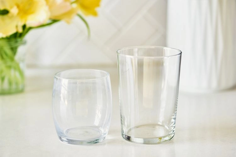 Milchige Gläser reinigen - So bekommen Sie mit Hausmitteln blinde Trinkgläser aus der Spülmaschine wieder klar