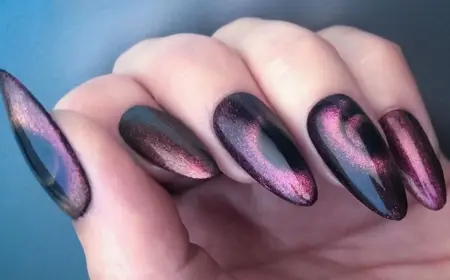 Nagellack-Trends für Herbst und Winter 2022 - Cat-Eye-Design