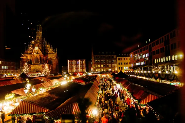 Nürnberg erfreut sich am größten Weihnachtsmarkt im Land