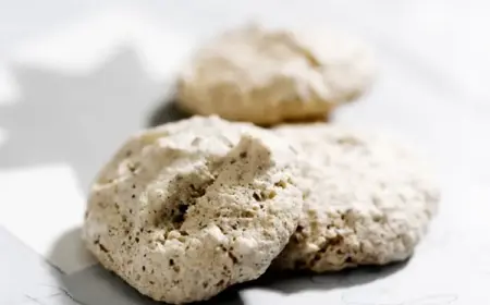 Nussmakronen Rezept - Haselnussmakronen mit Mandeln und Oblaten