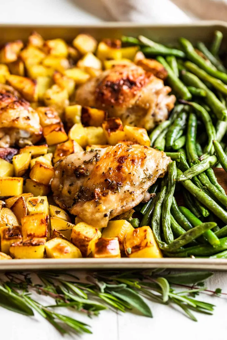 One Pan Gerichte aus dem Ofenn gesunde günstige Rezepte mit Fleisch