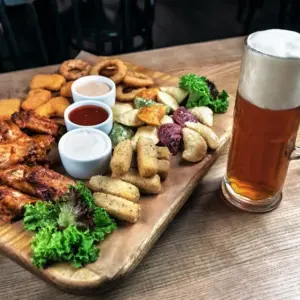 Welche Snacks zum Bier können Sie für die WM zubereiten