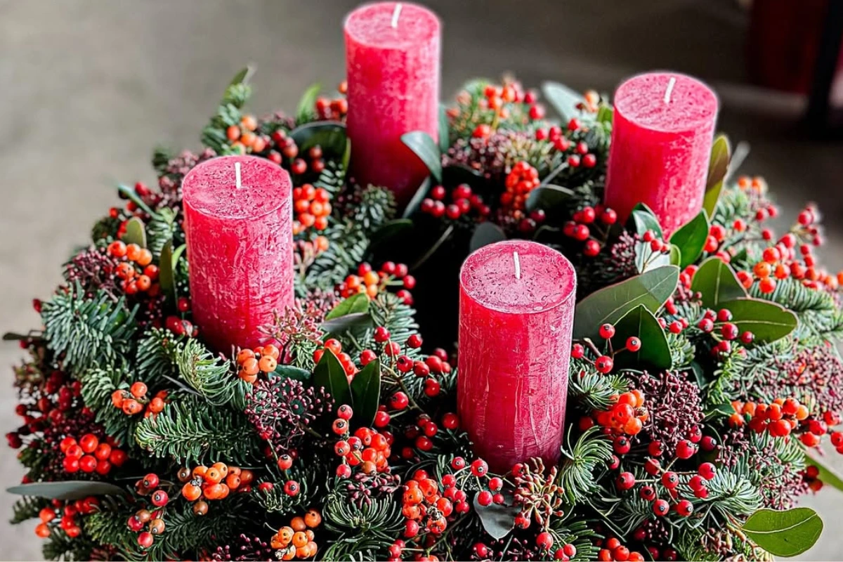 adventskranz rot und modern gestalten