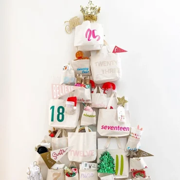 diy idee adventskalender für teenager aus kleinen stofftaschen