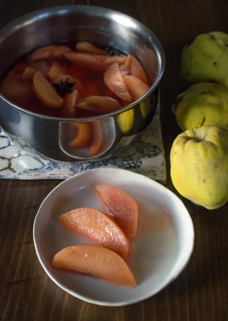make healthy and delicious quince compote and serve with desserts or dishes