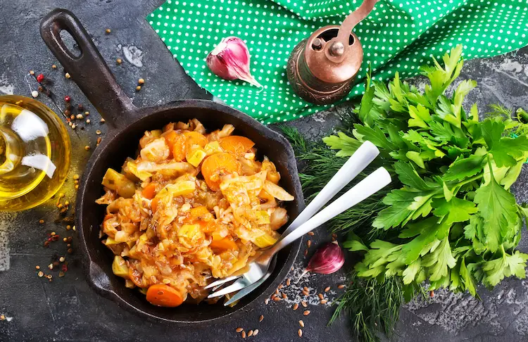 Use autumn vegetables and herbs and prepare a savoy casserole