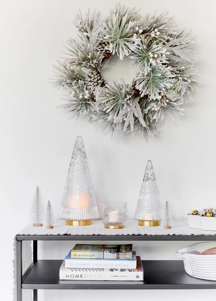 minimalistischer Weihnachtskranz Ideen skandinavische Deko Weihnachten