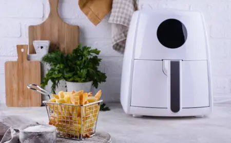 nach der zubereitung von pommes frittes die heißluftfritteuse reinigen