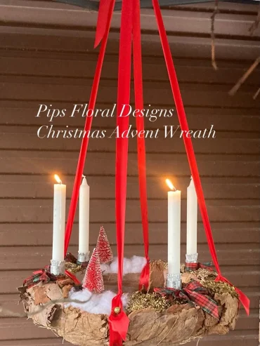 rustikaler naturkranz aus rinde