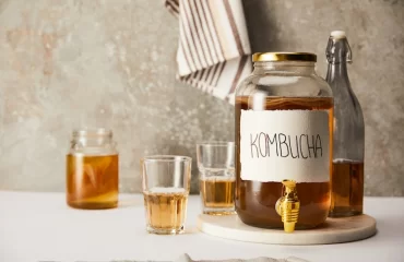 warum ist kombucha gesund wie sich das teegetränk leicht zuhause mit teepilz selber machen lässt