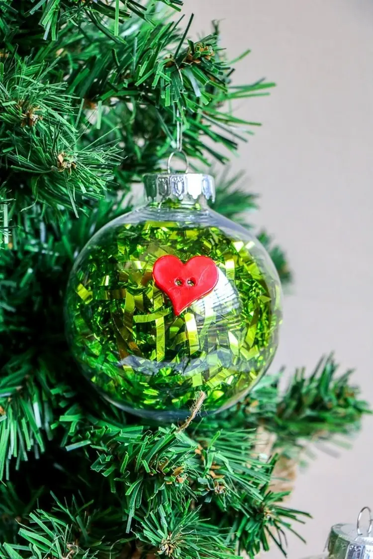 Grinch-Weihnachtsbaum-Deko selber machen - Tipps zum Improvisieren