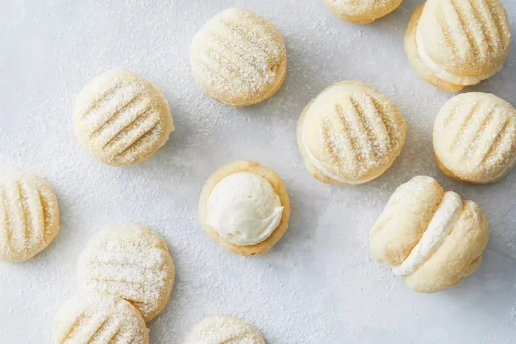 Klassische Weihnachtspläzchen zart mit Vanille Geschmack