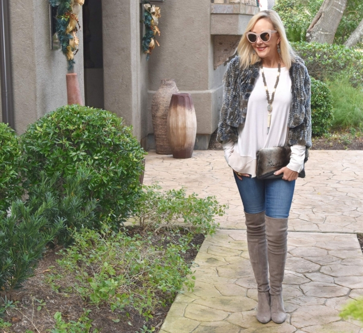 Overknees Stiefel für Damen ab 50 - So stylen Sie die Schuhe richtig