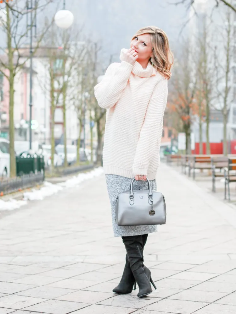 Oversized Pullover kombinieren Strickrock Winter Outfits 2022