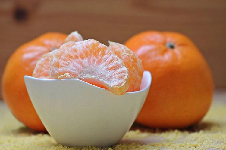 durch ihr an flavonoiden reiches fruchtfleich sind mandarinen gut zum abnehmen und gesund zum essen
