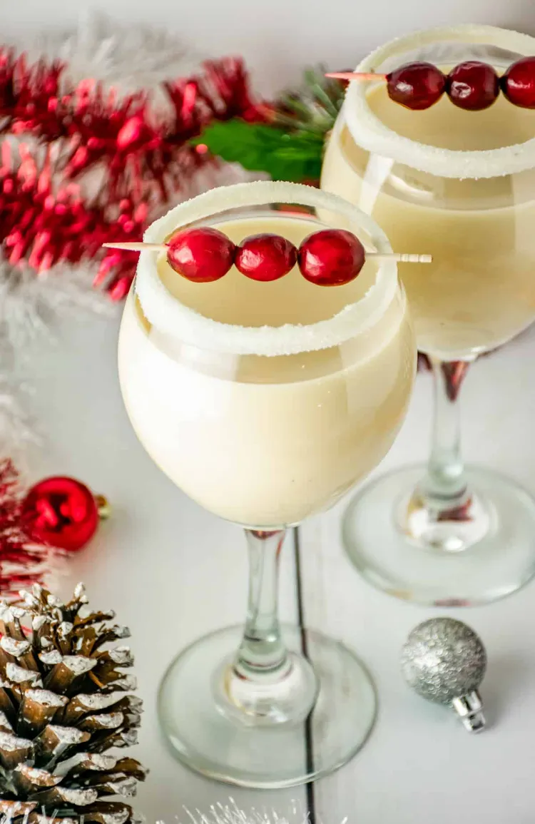 festliche Getränke Weihnachten Eierlikör Cocktails Rezepte