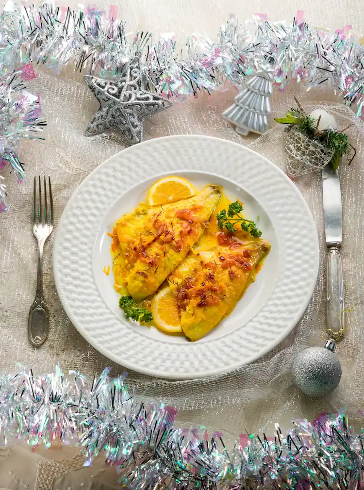 fischfilet mit safran und orangen als festliches weihnachtsessen mit fisch zubereiten