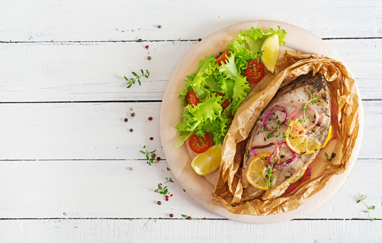 Backen in Pergamentpapier - Vorteile, Tipps und Rezept für Fisch