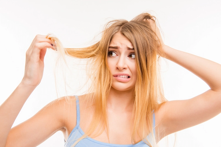 Kaputte Haare retten - Mit diesen Methoden werden Sie Ihr beschädigtes Haar wieder zum Glänzen bringen