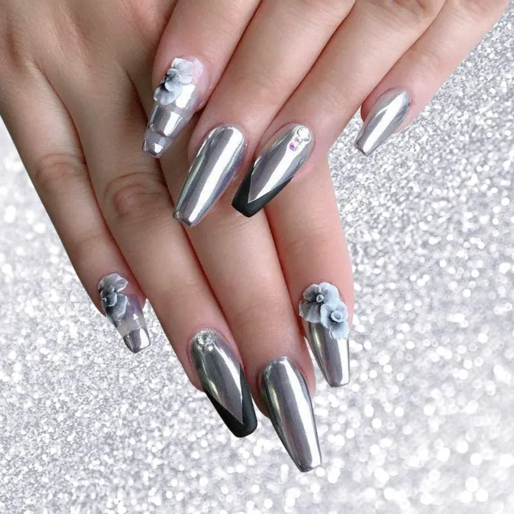 Metallic Nails Nageltrend Frühjahr Sommer Nagellack Trends 2023