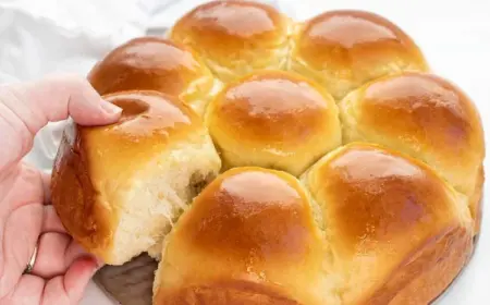 Milchbrötchen Rezept - eine perfekte Beilage für jede Mahlzeit! Den Klassiker oder Variationen ausprobieren