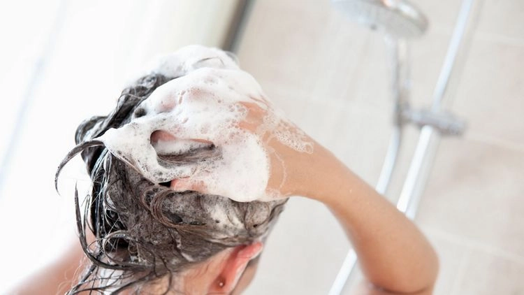 Schöne Haare für ältere Damen - nicht so oft waschen