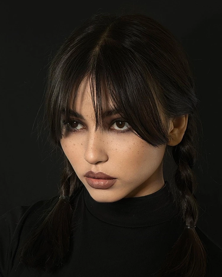 einfaches wednesday makeup für halloween