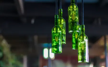 glühbirnen verwenden und in weinflaschen als altglas upcycling beleuchtung machen