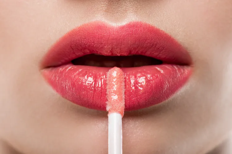 ist Lipgloss im Trend Make-up-Looks die Männer an Frauen hassen