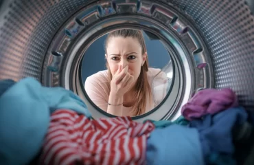 warum dunkle wäsche stinkt und welche hausmittel gegen schlechte gerüche helfen