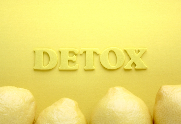zitrusfrüchte wie zitronen mit vielen antioxidantien passend für detox