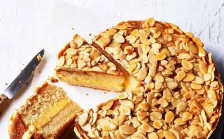 Bienenstich Kuchen aus Omas Zeiten zubereiten