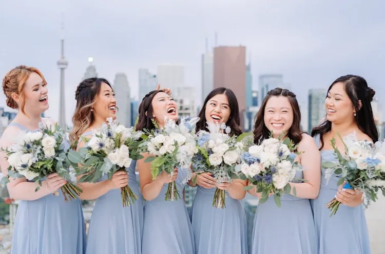 Dusty Blue Trendarben Hochzeiten Brautjungfernkleider welche Farbe wählen