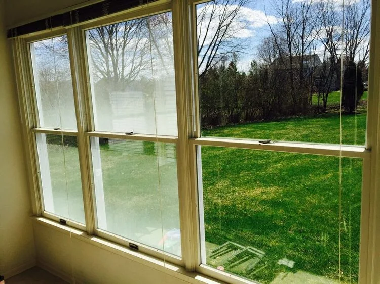Fenster putzen mit Essig und Klarspüler