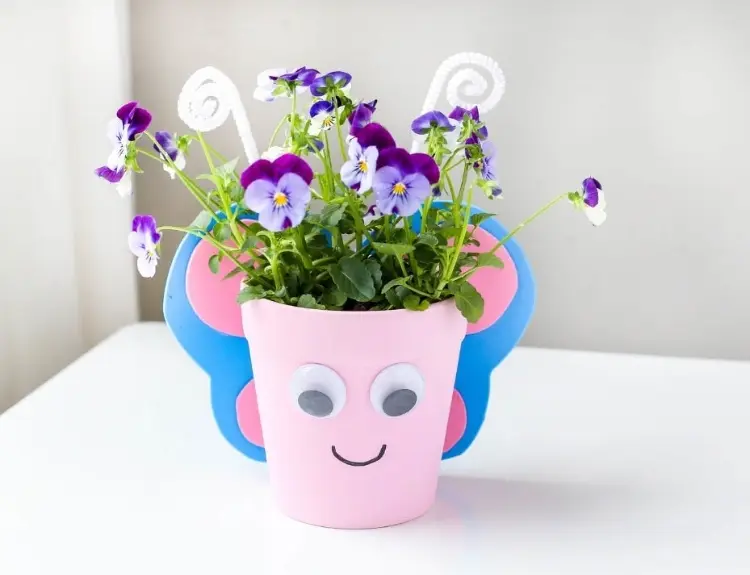 Frühlingsbasteln mit Kindern