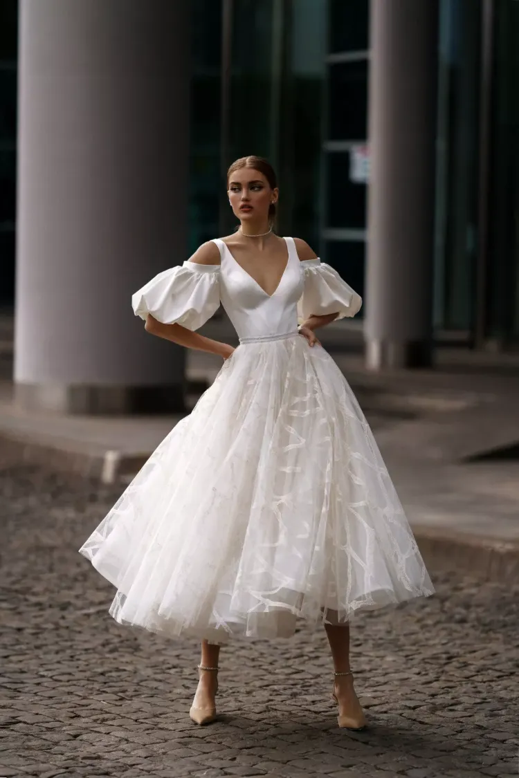 Midi Hochzeitskleider Standesamt Brautmode Trends 2023