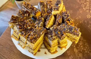 Polnischer Honigkuchen Rezepte zum Selbermachen - So köstlich lässt sich Miodownik zu Hause zubereiten