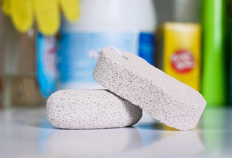 Reinigen mit Bimsstein - Diese Gegenstände können Sie ganz ohne Chemie wieder sauber bekommen
