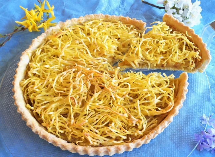 Spaghetti Blechkuchen selber zubereiten - Probieren Sie die italienische Variation mit Mürbeteig