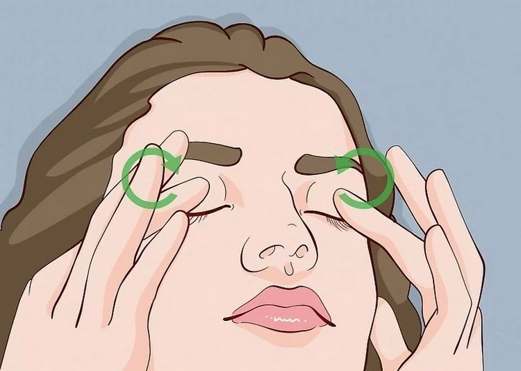 Tipp, wie Sie das Wachstum Ihrer Wimpern anregen können