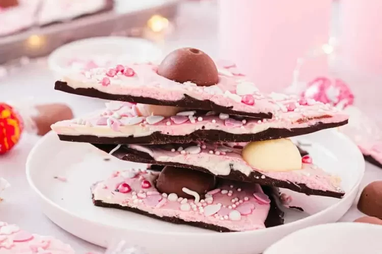 Valentinstag Desserts mit Lindor-Kugeln - Schokolade in Rosa selber machen